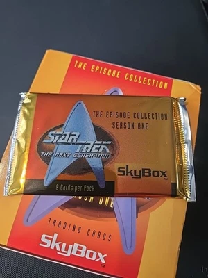 TNG EPISODE COLLECTION-SkyBox- Temporada Uno- Paquete de refuerzo sellado Tarjeta coleccionable Foto 1 de 4