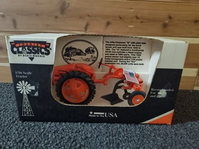 Country Classics AGCO ALLIS  G Tractor With Plow 1/16 Scale  - Image 1 of 4