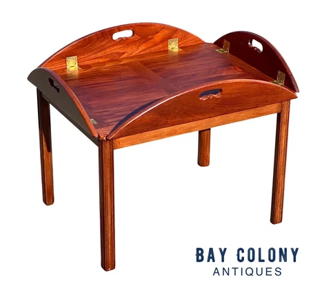 20TH C VINTAGE MAHOGANY CHIPPENDALE STYLE BUTLERS TABLE / COFFEE TABLE Cover