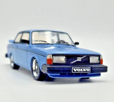 Volvo 240 metalic blau Turbo " COSTOM " 1980 1/43 - IXOCLC550N.22 - Bild 1 von 4