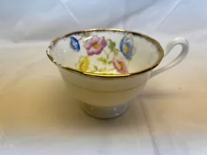 Taza de té huérfana Royal Albert Crown China amarillo azul rosa floral - Imagen 1 de 4