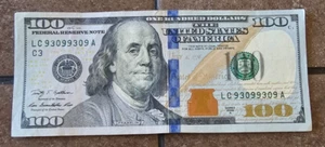 (1) 2009A $100 Dollar Bill, Fancy Repeater Serial # LC 93099309 A - Picture 1 of 3