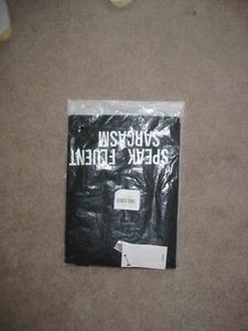 New "Speak Fluent Sarcasm" - Unisex T-Shirt Black Size Large - Picture 1 of 1