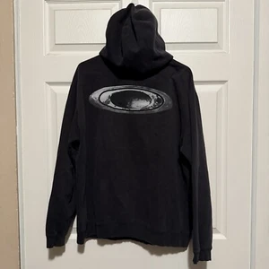 Vintage Rare Oakley Hoodie 2000s Black Spellout Center Logo Size Large - Picture 1 of 8