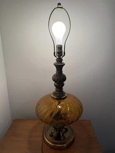 Vtg. Mid Century Modern Optical Amber Glass & Brass Lamp With Feet - Picture 1 of 3