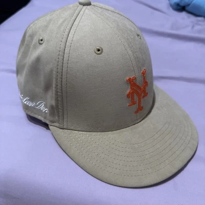 Gorra 7 3/8 Aime Leon Dore New Era 59fifty NY Mets beige nailon cepillado ajustada Foto 1 de 4