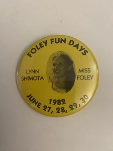 Foley Fun Days 1982 Minnesota Pin Back Button P33 - Picture 1 of 3
