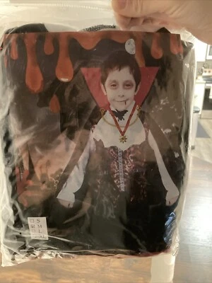 Boys kids Vampire Halloween Costume, Gothic/Dracula Vampire Size M - Image 1 of 4