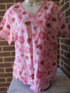 Landau Brand Scrub Top Size L- Hearts Print Pattern on Pink Background - Picture 1 of 4