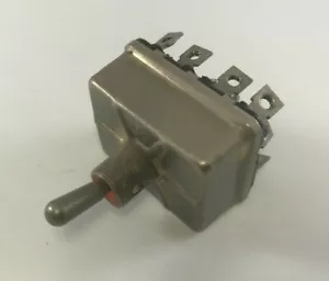 CUTLER HAMMER MS25308-232 TOGGLE SWITCH 2 POSITION ON/ON CAT 8838K4 (NO SCREWS) - Picture 1 of 3
