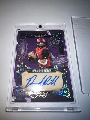 Football card  2022 Wild Card Matte Desmond Ridder /3 Signed Auto - Image 1 of 2