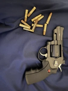 Crossman Bb Revolver - Picture 1 of 5