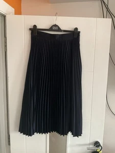 BNWOT MARKS & SPENCER NAVY SATIN PLEAT SKIRT UK 10 - Picture 1 of 5