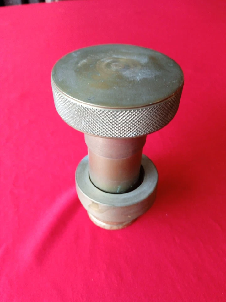 TAPPO RADIATORE LEONTINA ALFA ROMEO 1750 6C Foto 1 de 4