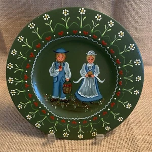 Vtg Folk Art Alabama Painted Wood Farmer Couple Daisy Wall Decor Plate Signed - Picture 1 of 9