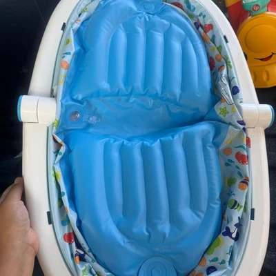 Fisher-Price 4 en 1 Sling 'n Seat Bañera Bebé Baño Tema Acuático Foto 1 de 2