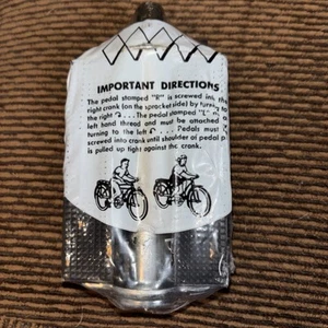 NEW BICYCLE STEEL PEDALS IS COMPATIBLE WITH STANDARD CRANK X 26 Black - Picture 1 of 4