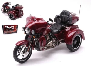 Maisto HARLEY DAVIDSON CVO TRI-GLIDE ULTRA AMARANT RED 1:12 - Foto 1 di 1