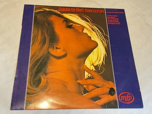 Salute To Bert Kaempfert by The Swingin' Safari - Vinyl Record LP Album 1970 MFP - Imagen 1 de 4