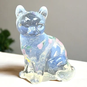 Fenton Cat Sitting White & Clear Hand Painted Flowers Signed Vintage Collectable - Picture 1 of 7