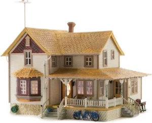 Woodland Scenics HO Built & Ready Landmark Structures Corner Porch House BR5046 - Picture 1 of 1