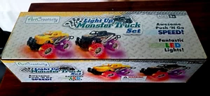 ArtCreativity Luz Monster Truck Set LED Push N Go Velocidad Negro y Amarillo - Imagen 1 de 3
