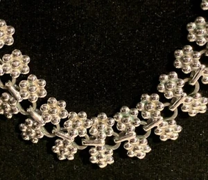 Gargantilla GK tono plata Goldberg Kirschman collar llamativo floral vintage - Imagen 1 de 24