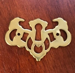 Queen Anne Solid Brass Decorative Escutcheon Key Hole Cover P-9E - Picture 1 of 5