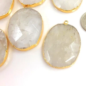 Kristall Quarz Anhänger Natur Edelstein Anhänger facettiert handgeschliffen oval Goldrand - Bild 1 von 8