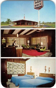 HOLIDAY MANOR Roadside MENOMONIE, WI 1960s MCM Interior Vintage Postcard - Picture 1 of 2