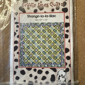 Shangri la la Lilia quilt pattern by Griffey does quilts size 102 in.² - Picture 1 of 2
