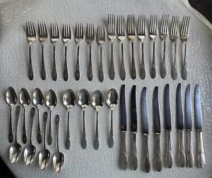 Rogers Bros 1847 Besteck Sylvia Silverplate Silberbesteck monogrammiert "W" 35 Teile - Bild 1 von 22