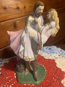 1995 LENOX Knight in Shining Armor Porcelain Figurine Limited Edition-READ - Picture 1 of 8