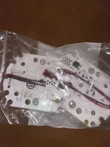 PLACAS DE LINTERNA DE FLECHA PARA ASCENSOR DE 2 INDUSTRIAS DE INNOVACIÓN CON Y G - Imagen 1 de 2