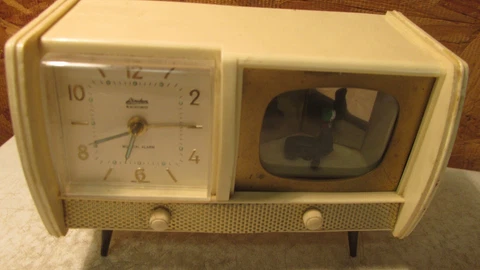 Old Linden Black Forest "TV" Seal Alarm Clock Parts Cover