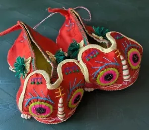 Tiger Head Shoes Christmas Ornament, Red Embroidered, Chinese New Year, Slippers - Picture 1 of 8
