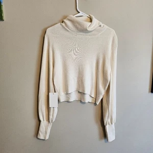 Aritizia Wilfred Rebecca Cropped Turtleneck Cream Sweater NWT Medium - Picture 1 of 10