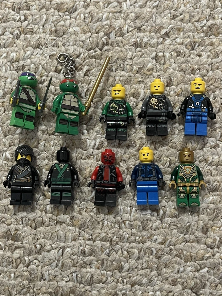 Lote de minifiguras LEGO - Ninjago + Tortugas Ninja + Darth Maul - 10 mezcladas usadas Foto 1 de 2