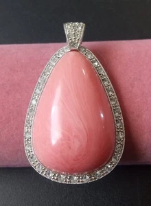 Avon Vintage Rhinestone Pendant - Picture 1 of 4