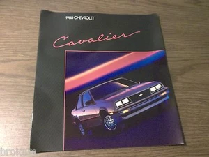 Chevrolet Cavalier Chevy 1985 como nuevo folleto 11" x 12" 15 páginas (caja 294) - Imagen 1 de 5