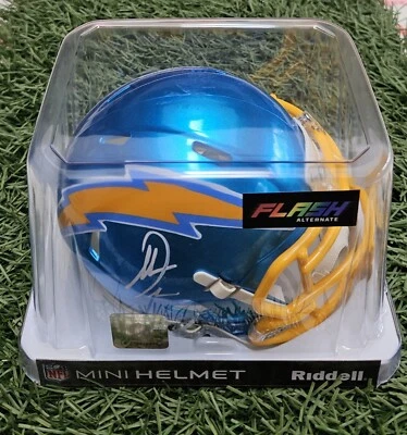 Mini casco Riddell Flash firmado por Antonio Gates (Beckett) - cargadores Foto 1 de 4