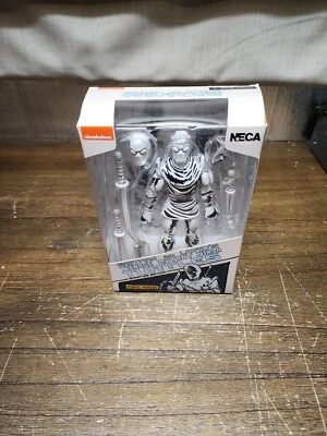 Teenage Mutant Ninja Turtles Foot Ninja AutoT NECA TMNT  Signature Edition  7"  - Image 1 of 4