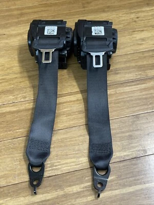 Arnés de seguridad retractor cinturón de seguridad trasero izquierdo y derecho BMW 640I 2016-2019 FABRICANTE DE EQUIPOS ORIGINALES Foto 1 de 4