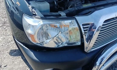 Faro derecho pasajero sin paquete deportivo compatible con 05-11 TACOMA 676200 Foto 1 de 4