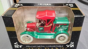Ertl 1992 Seasons Greetings Truck Bank - Bild 1 von 8