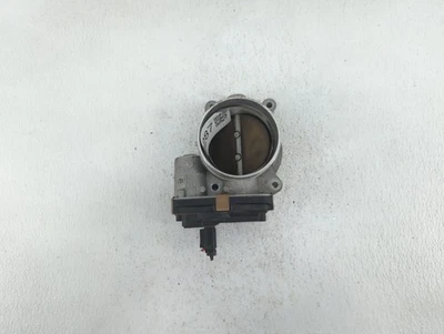 Carrocería del acelerador Chevrolet Suburban 1500 PHZ3W Foto 1 de 4