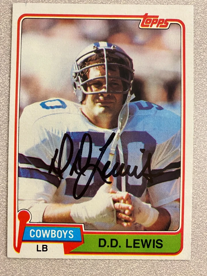 D.D. Lewis signed DALLAS COWBOYS card  1981 Topps - Image 1 of 1