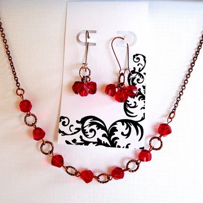 Pendientes y collar de cobre con piedra de nacimiento de julio con racimo de cristal rojo rubí estilo BOHO Foto 1 de 4