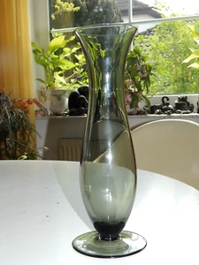 Vase Glas 1960/70er Rauchglas/turmalin 30 cm - Picture 1 of 6