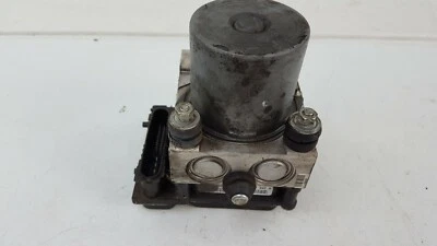 Bomba de freno antibloqueo Nissan Cube 2009-2010 ABS OEM Foto 1 de 3